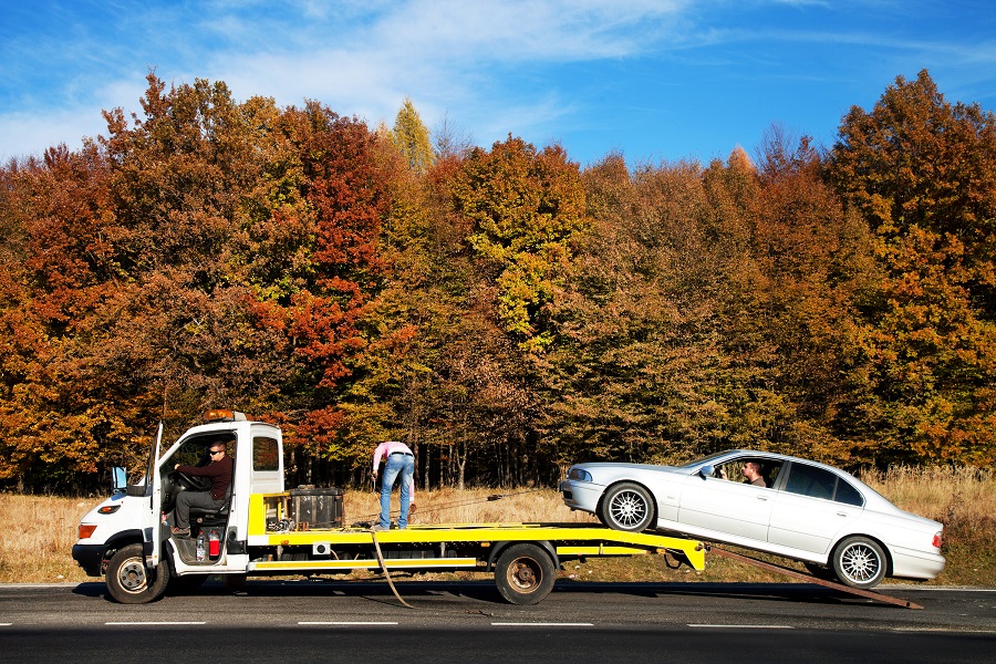 Read more about the article We Love Our Flatbed Tow Truck St Louis