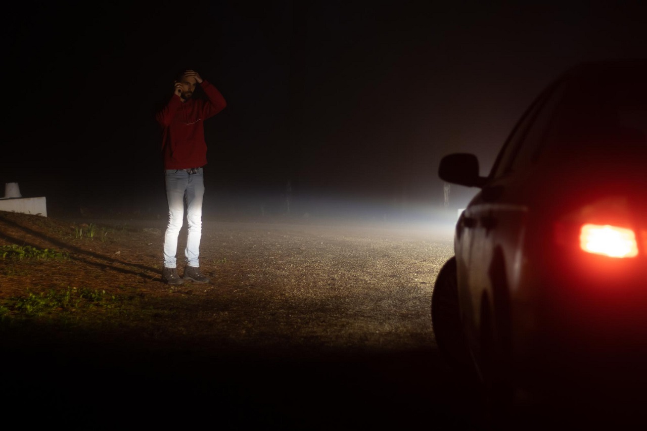 Read more about the article Dangers Of Car Breakdown At Night