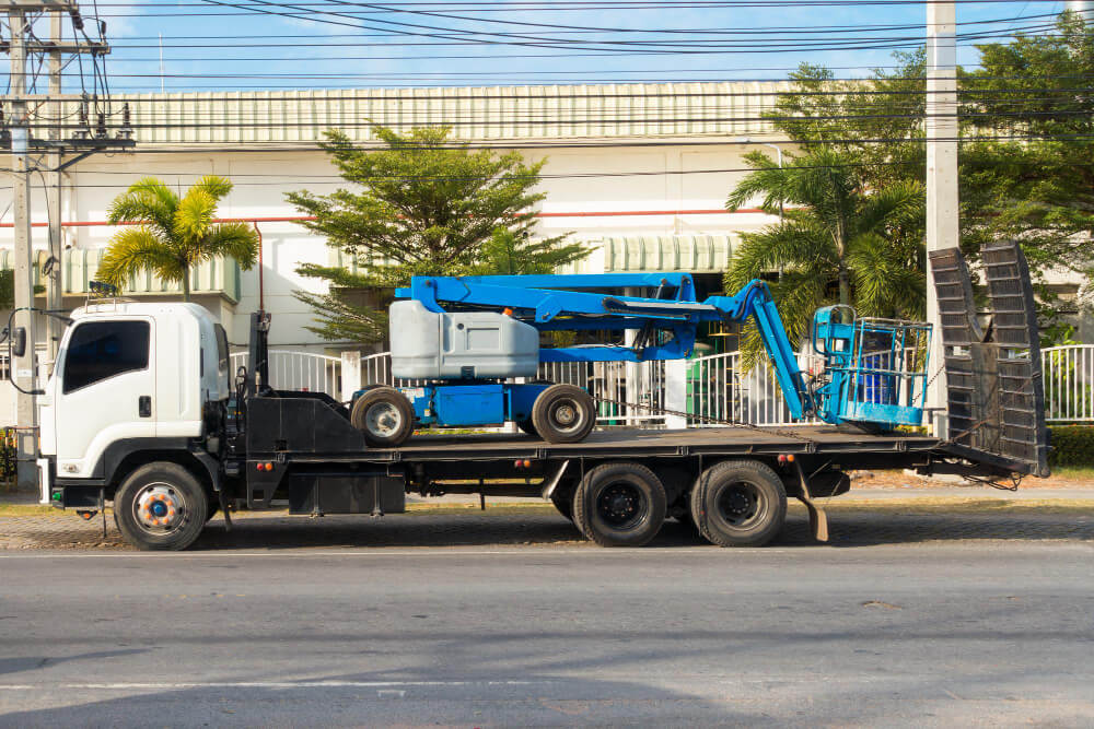 You are currently viewing Medium Duty Tow Trucks: The Perfect Solution for Box Trucks and RVs